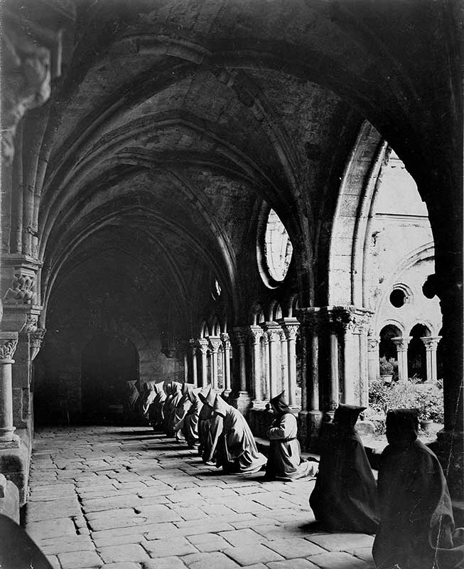 cloitre moine abbaye narbonne