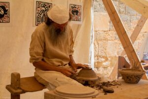 medievales narbonne abbaye fontfroide idee sortie